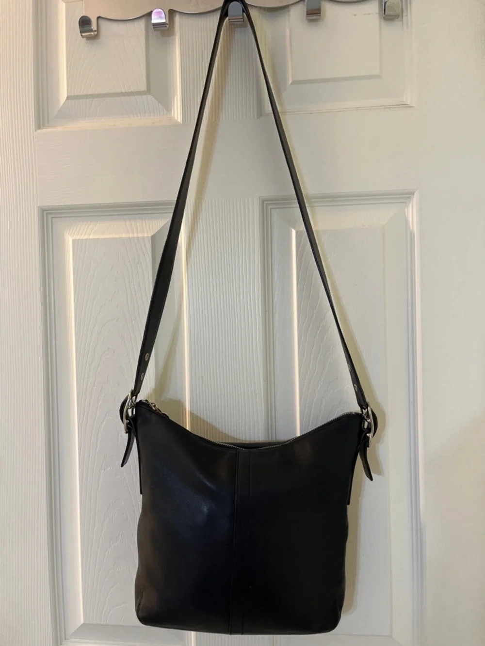 Vintage Coach Black Leather Legacy Slim Duffel 9325 Crossbody Shoulder Bag Purse